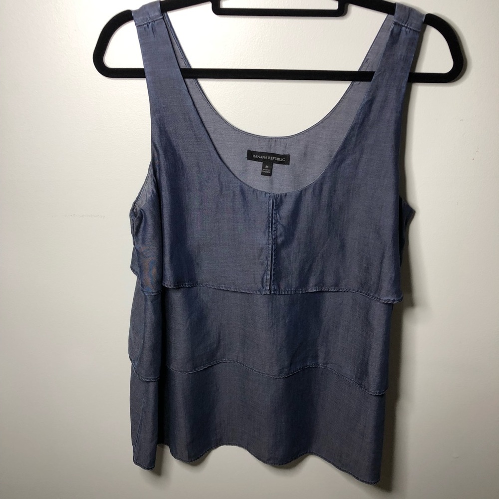 Banana Republic Chambray ruffled sleeveless top